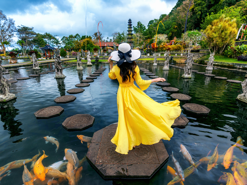 Ha Long Bay Cruises: How to Pick a Route, Cabin, and Season